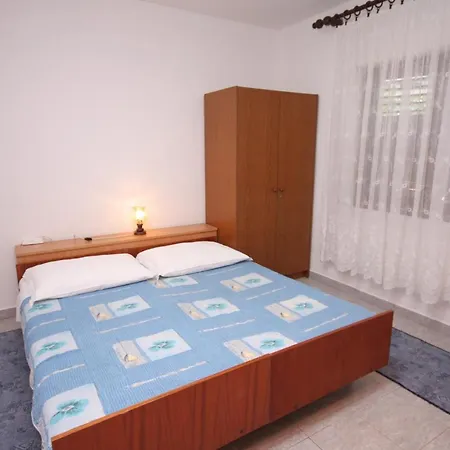 Apartment By The Sea Tisno, Murter - 5091