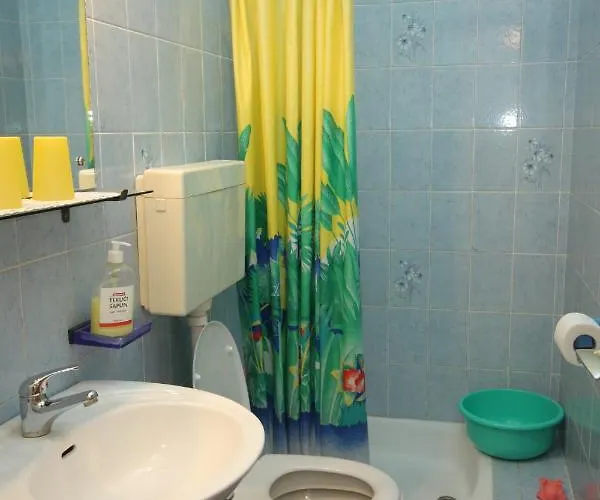 Apartment By The Sea Tisno, Murter - 5091 Tisno